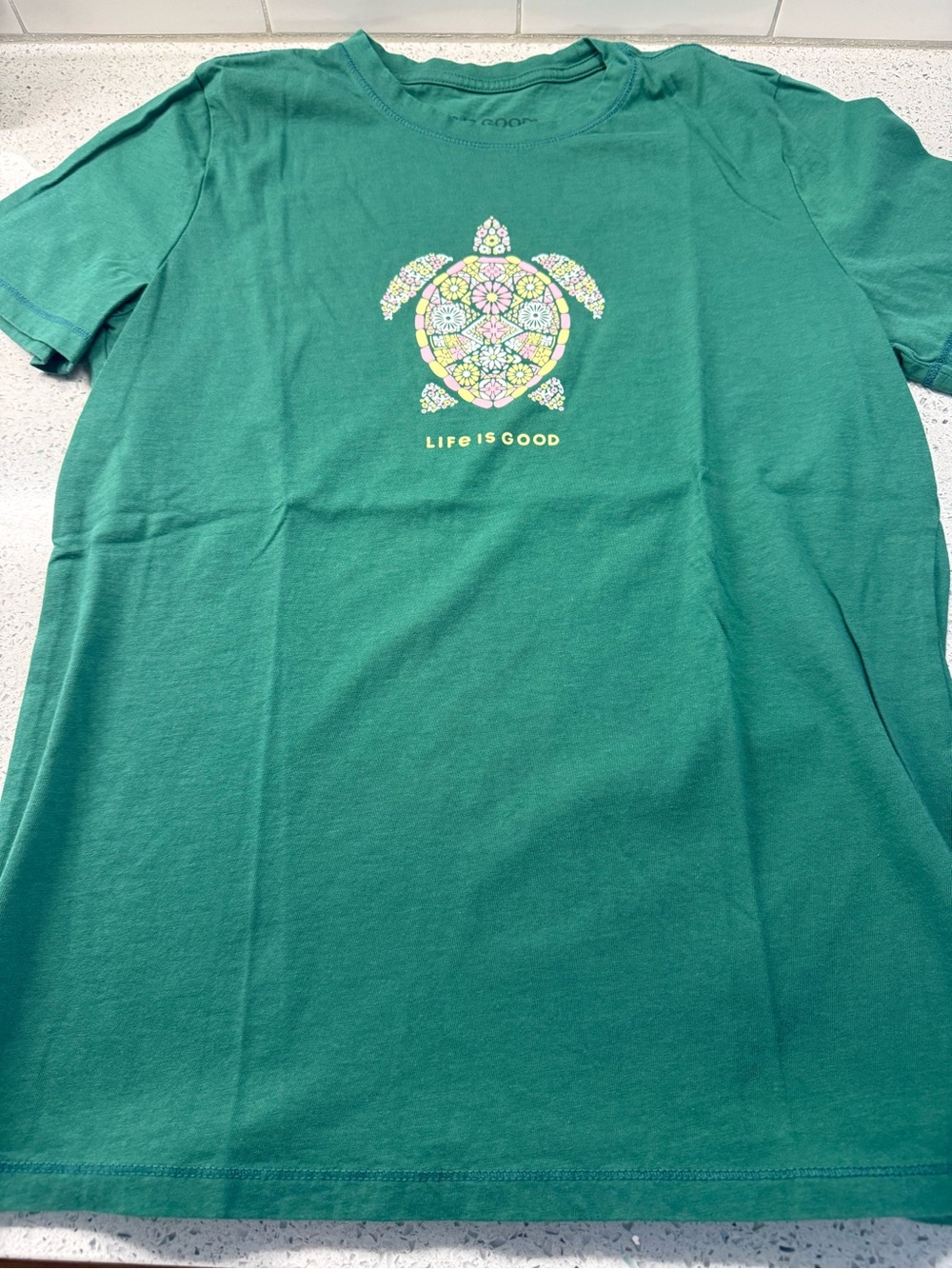 Life is Good Women’s Green Turtle Graphic Tee